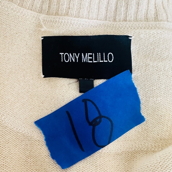 Tony Melillo sweater. beige size M very soft - Picture 7 of 9